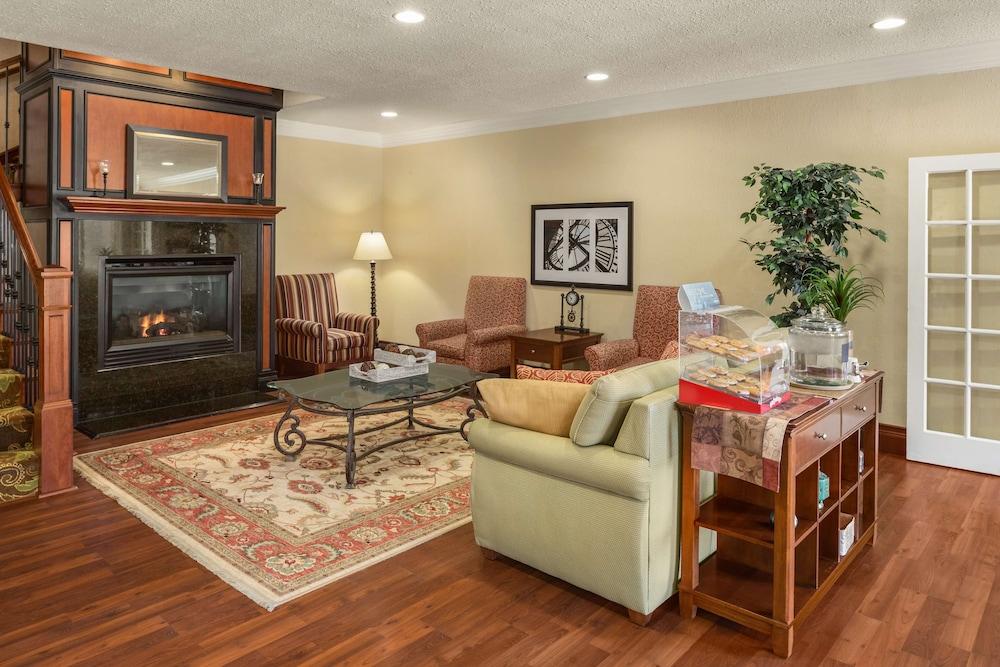 Country Inn & Suites By Radisson, Bloomington-Normal Airport, Il Экстерьер фото