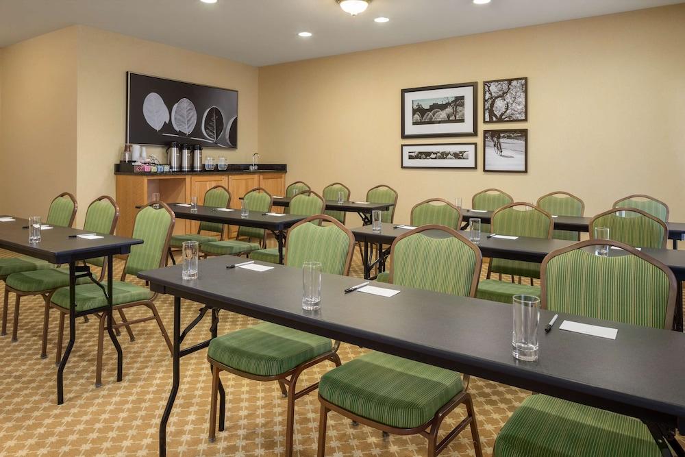 Country Inn & Suites By Radisson, Bloomington-Normal Airport, Il Экстерьер фото