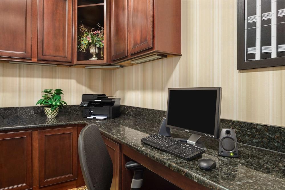 Country Inn & Suites By Radisson, Bloomington-Normal Airport, Il Экстерьер фото