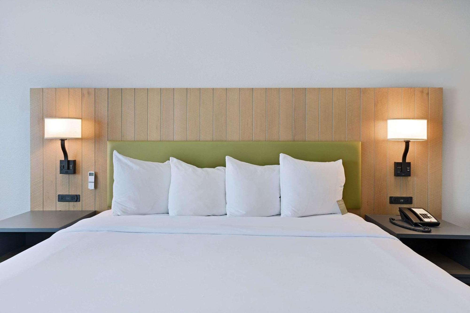 Country Inn & Suites By Radisson, Bloomington-Normal Airport, Il Экстерьер фото