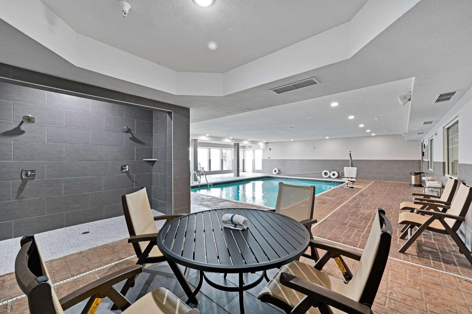 Country Inn & Suites By Radisson, Bloomington-Normal Airport, Il Экстерьер фото